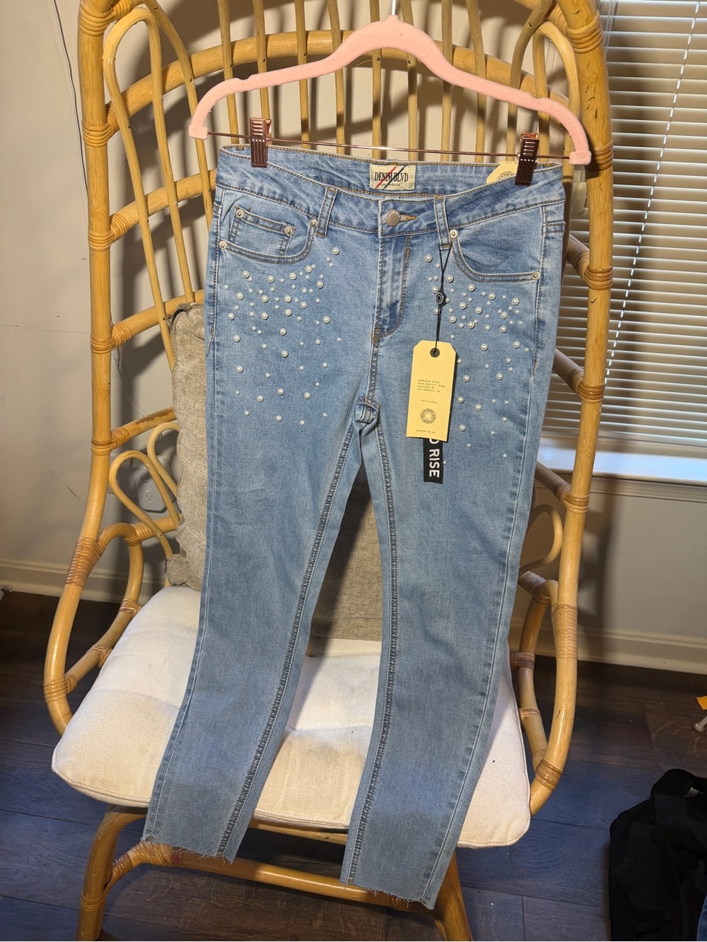 Denim Blvd Los Angeles Women’s Size 7 Pearl Embellished Skinny Jeans